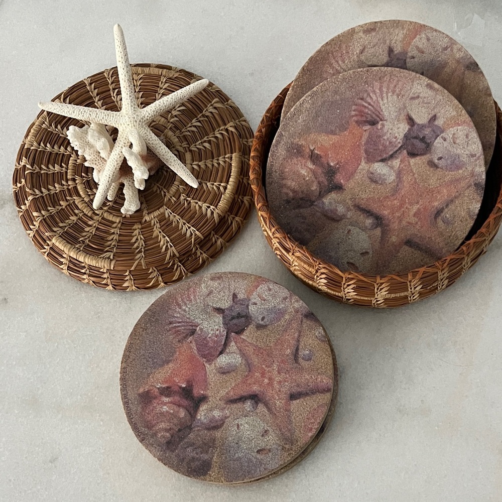 Embellished Rattan Basket with Beach-Themed Stone Coaster Set Coral /Starfish